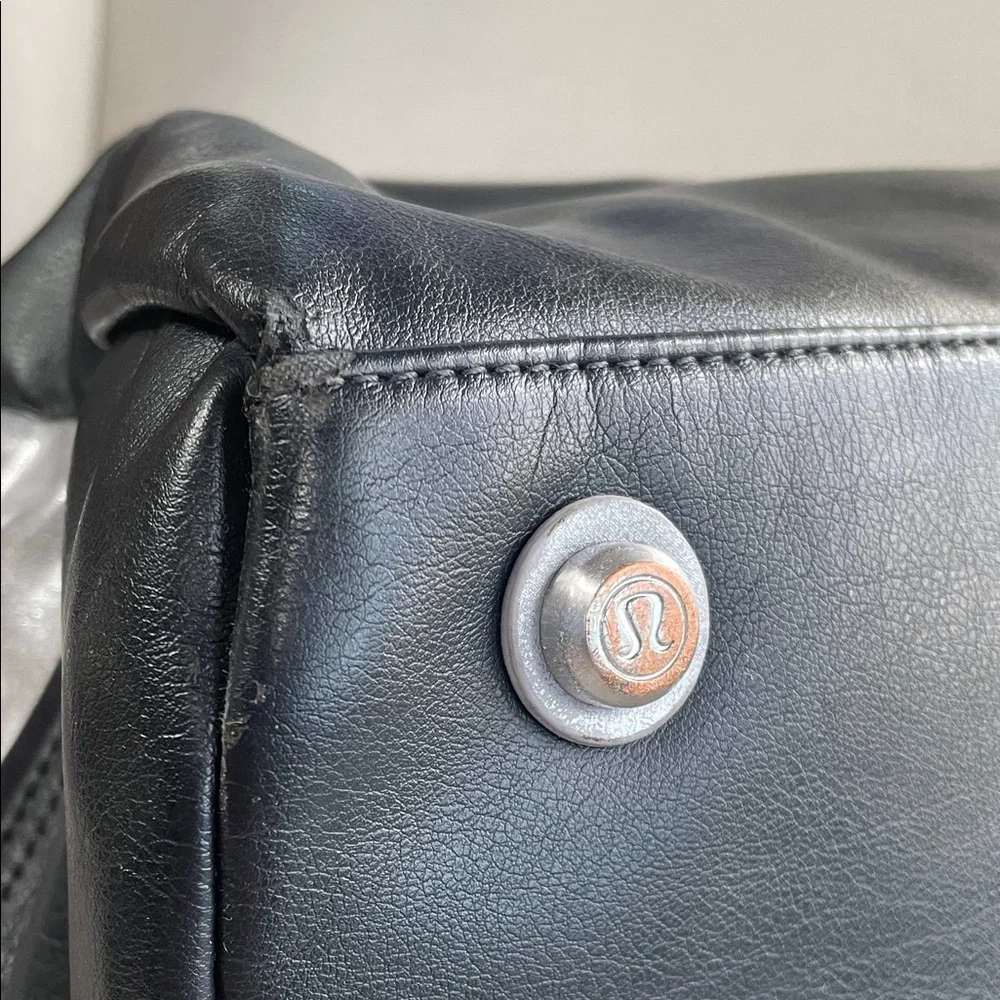 Lululemon Urban Sanctuary Bag - Black and Silver - Picture 12 of 16